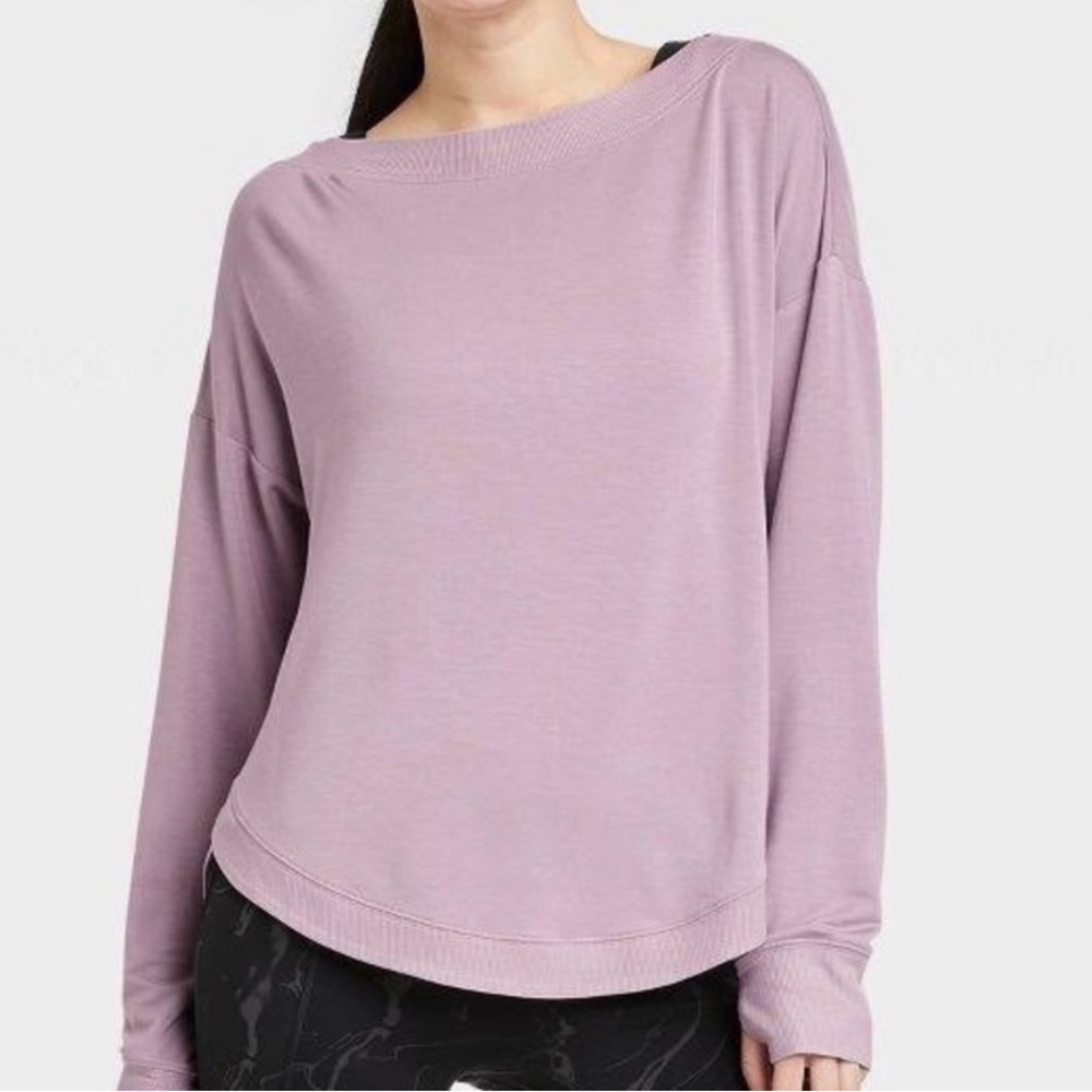 NWT All In Motion Lightweight Pullover Sweatshirt w/ Thumbhole Sleeves